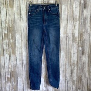 Judy Blue Skinny Fit Jeans